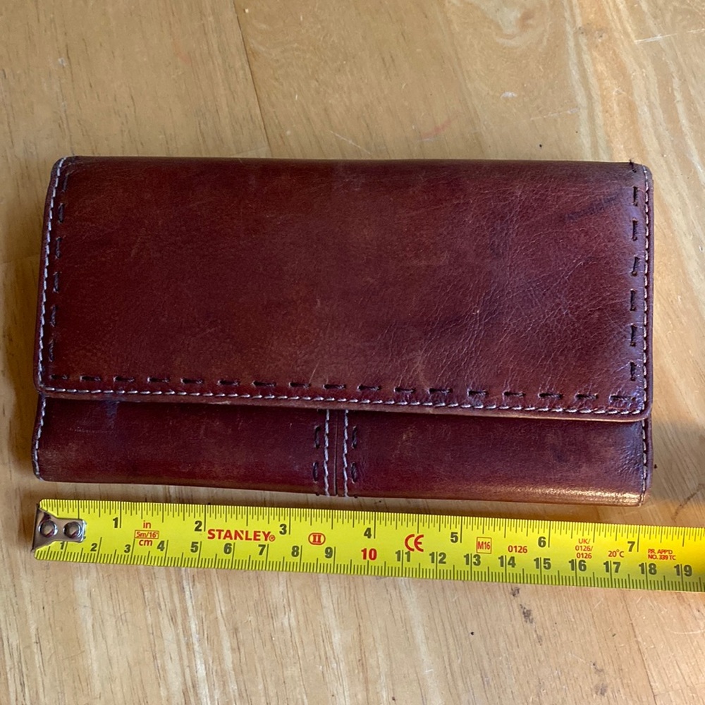 Fossil Wallet 8x4” In Good Condition, Pre-Owned - image 1